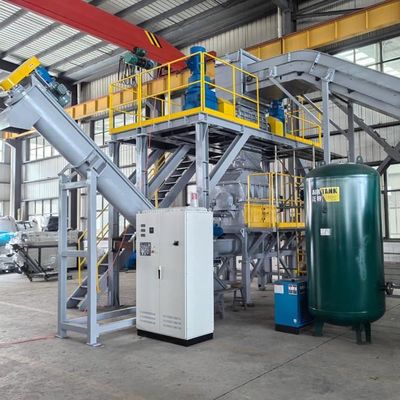 شراء 1.5t/H - 2t/H آلة إعادة تدوير بطارية ليثيوم أيون نظام تقطيع تلقائي online manufacture
