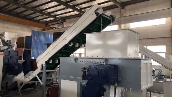 آلة إعادة تدوير الكريات البلاستيكية ذات المسمار الواحد PA Film Plastic Granulator Machine